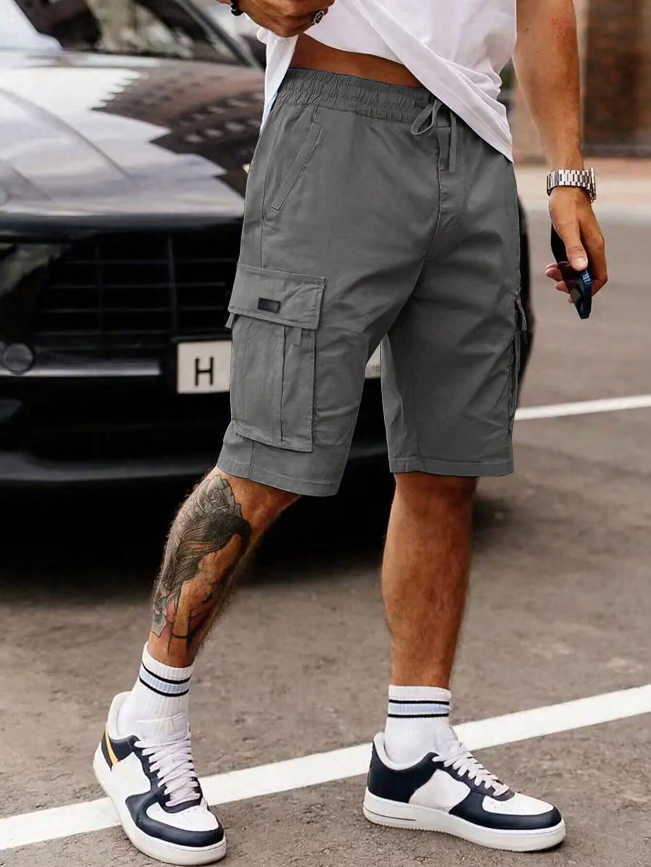 Manfinity EMRG Men's Loose Fit Drawstring Waist Flip Pocket Cargo Shorts Dark Grey