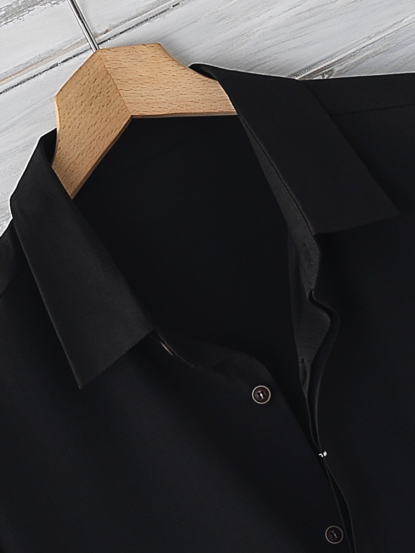 Manfinity Homme Men Button Up Curved Hem Shirt Button Up Shirt Black