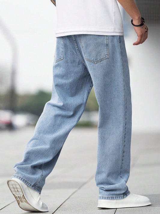 Manfinity Hypemode Loose Fit Men's Cotton Jeans With Slant Pockets Baggy Long Washed Skater Jean Cargo Plain Light Blue Going Out Y2K Friends Light Wash
