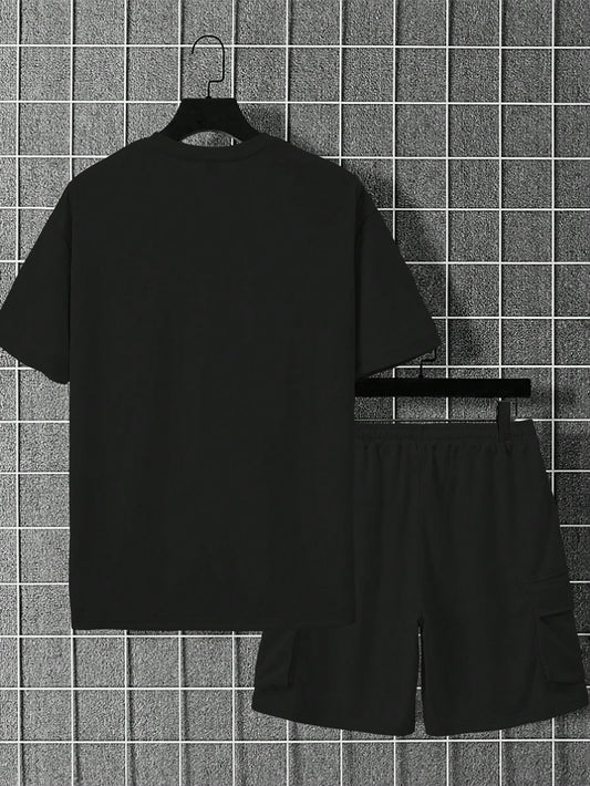 Manfinity Homme Men's Solid Color Short Sleeve Round Neck T-Shirt And Drawstring Waist Shorts 2pcs/Set Black