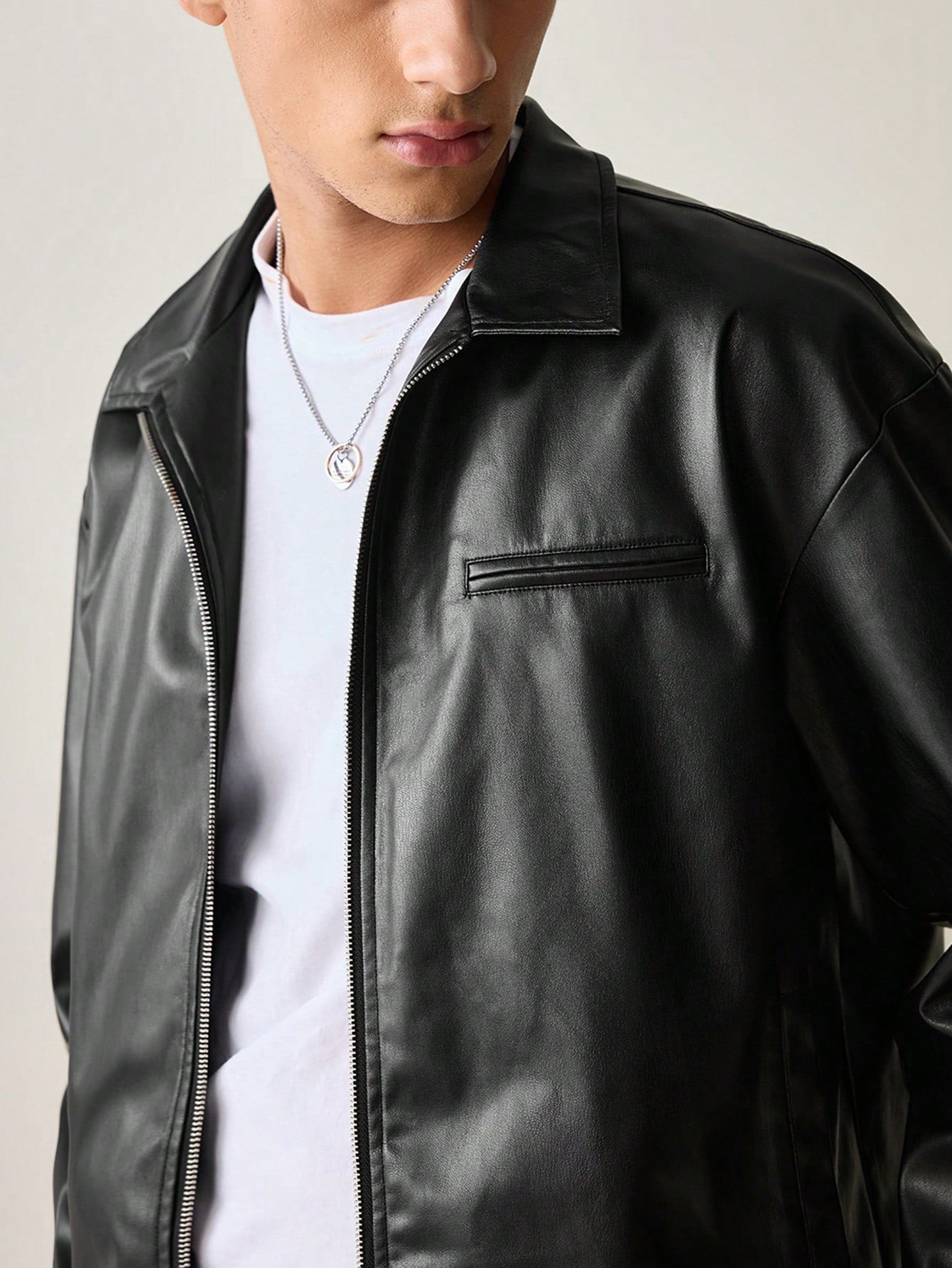 Manfinity UrbanChill Men's Fashionable Daily Casual PU Leather Fitted Long Sleeve Men Jacket, Urban Black Jacket, For Friends, Husband, Boyfriend Gifts Black